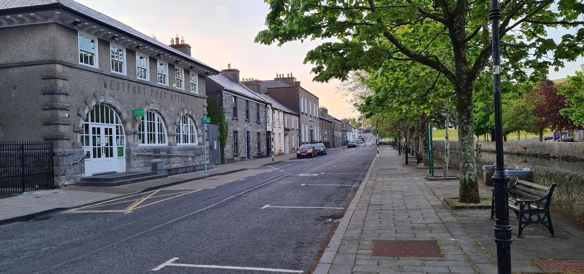 Holiday home Central Westport Town House